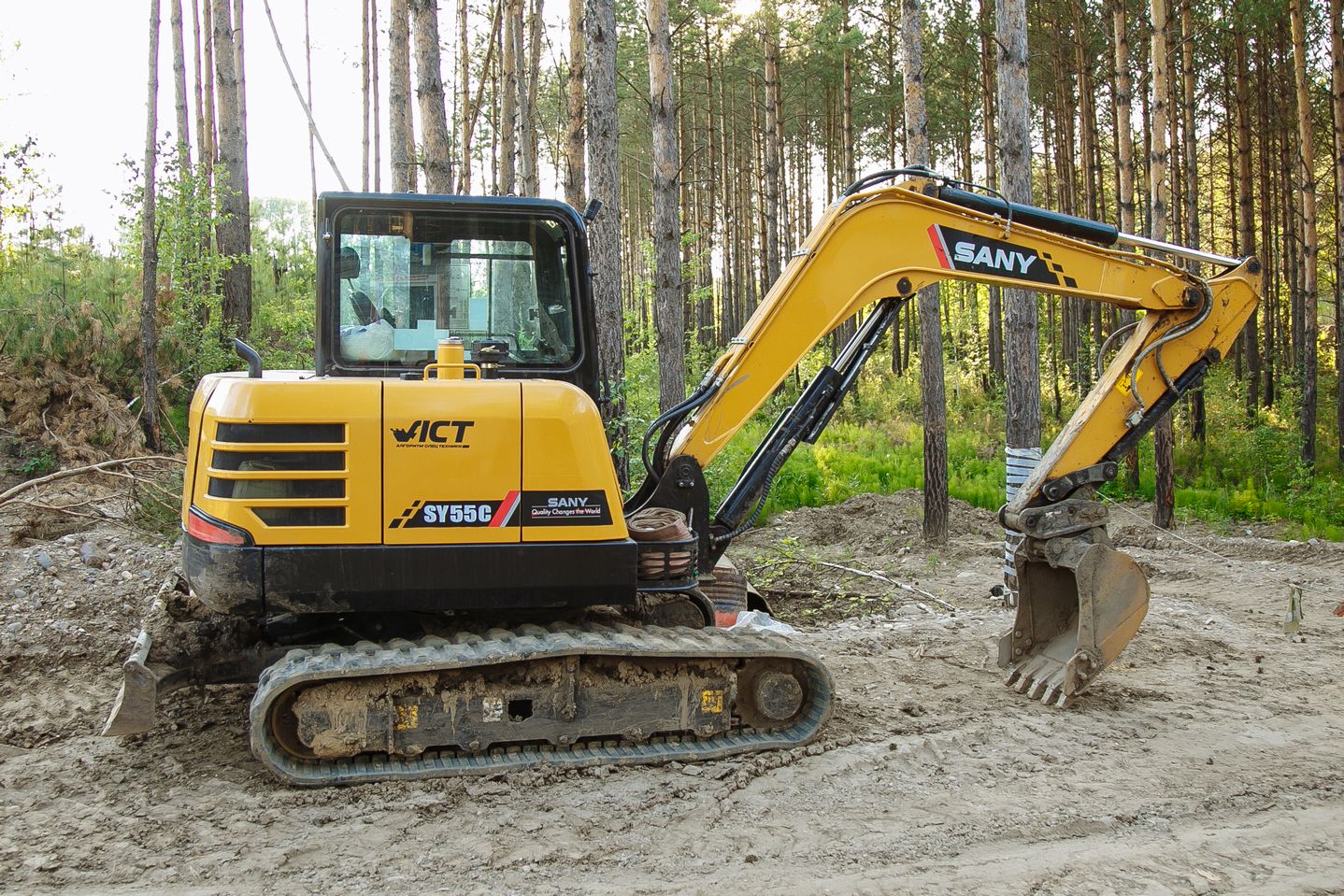 Экскаватор Sany SY55C (1)