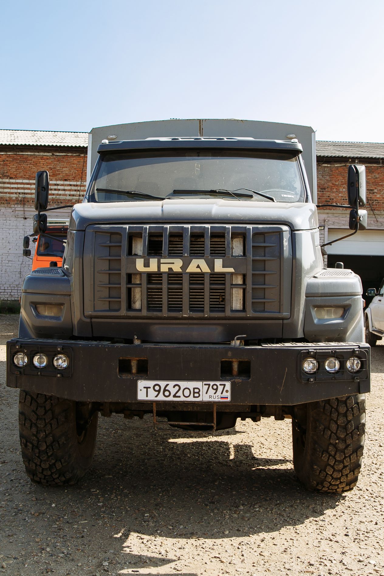 Урал Вахтовый автобус (1)